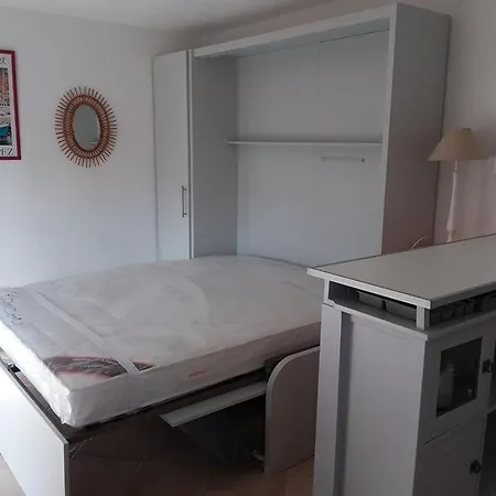 Face Avec Clim, Wifi, Parking Prive, Terrasse Ensoleillee - Fr-1-803-50 Le Lavandou